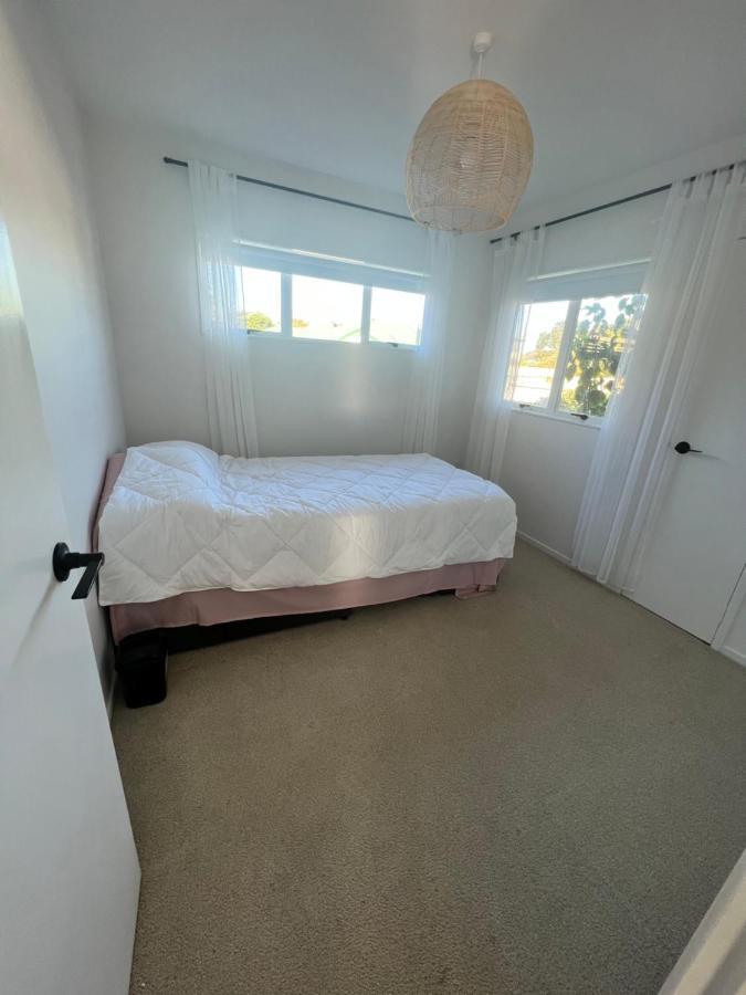 Orewa Homestay Rooms Auckland Exterior foto